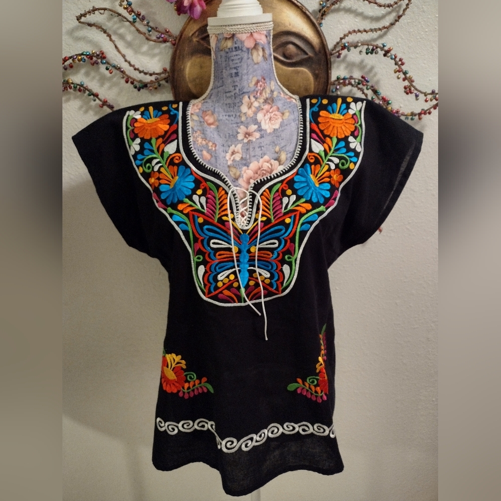 Laced up embroidery floral butterfly top